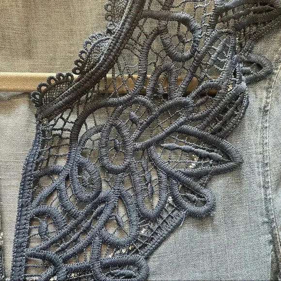 Holding Horses Denim Embroidered Blouse - Picture 4 of 8